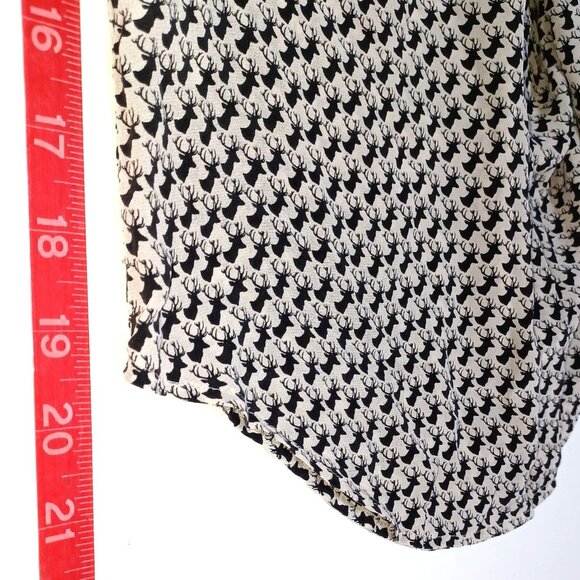 Ann Taylor Silk Blouse XS Deer Print White Black Holiday Academia Office Chic - Picture 5 of 7